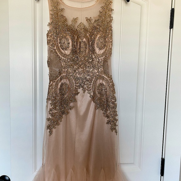 PROM DRESS - Picture 2 of 4